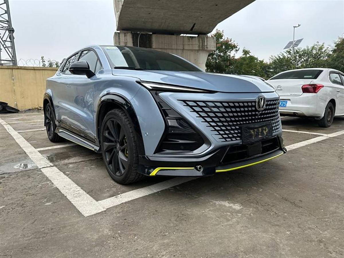 長(zhǎng)安 UNI-T  2022款 1.5T 旗艦型圖片