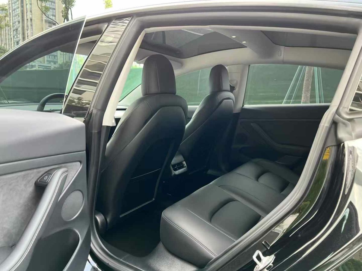 特斯拉 Model S  2023款 三電機全輪驅(qū)動 Plaid版圖片