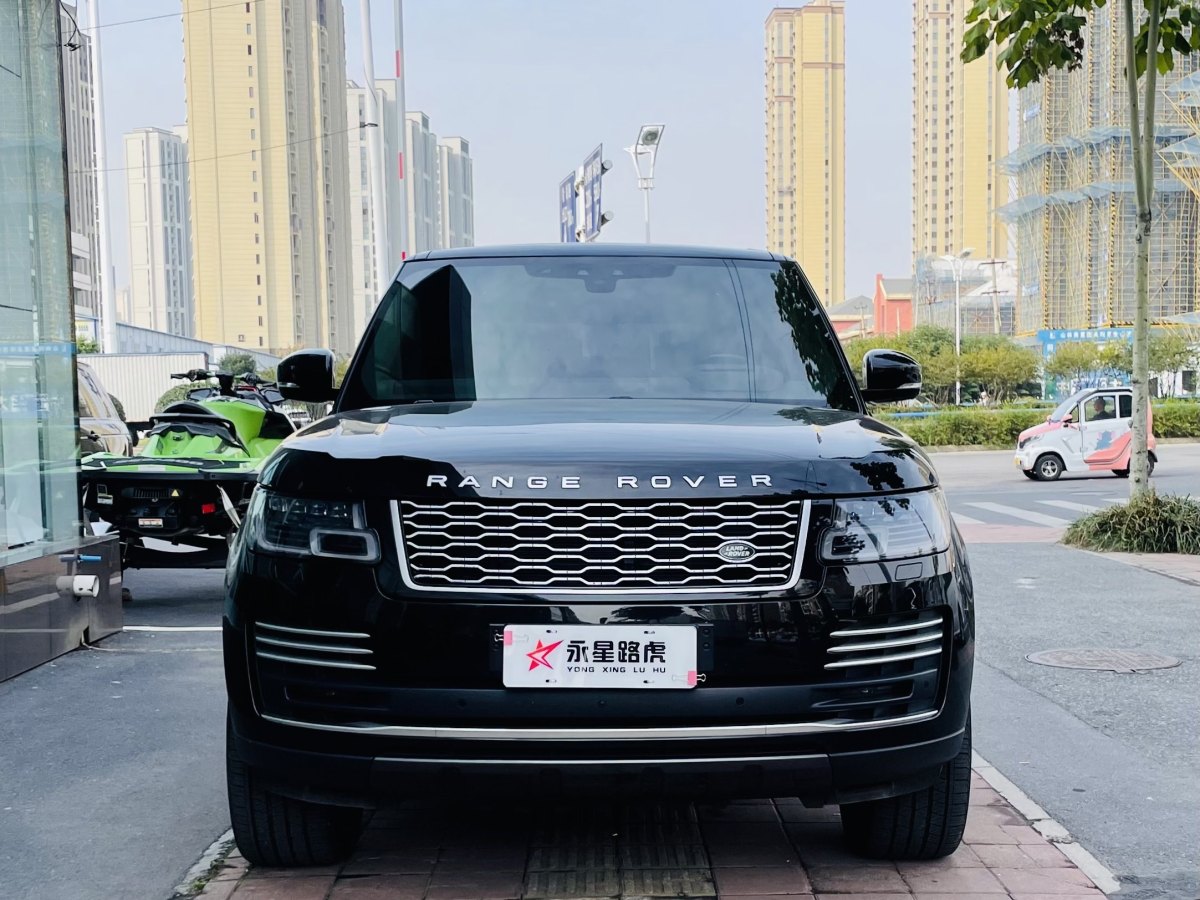 2019年11月路虎 攬勝行政版  2015款 3.0T SDV6 Vogue SE 創(chuàng)世加長(zhǎng)版