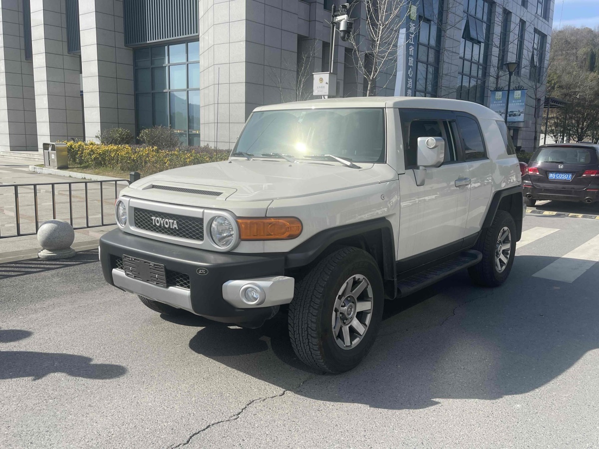 2024年2月豐田 FJ 酷路澤  2007款 4.0L