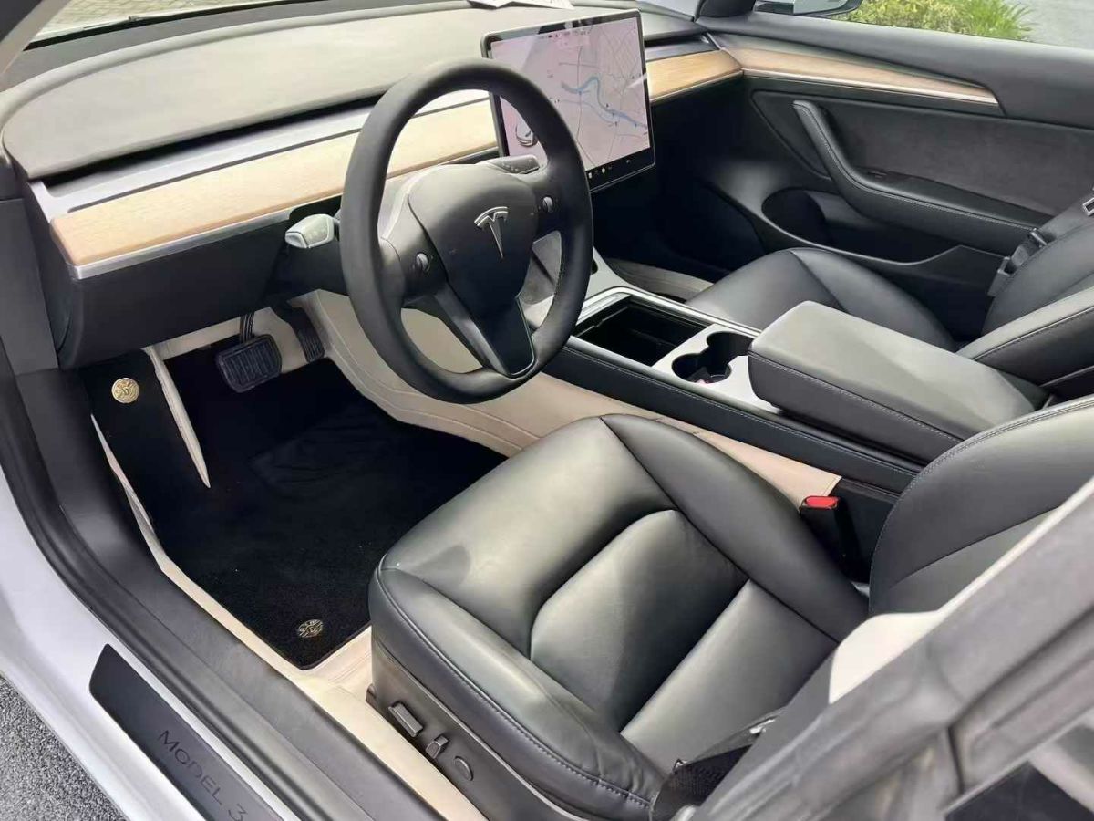 2021年1月特斯拉 Model S  2021款 Plaid Plus 版