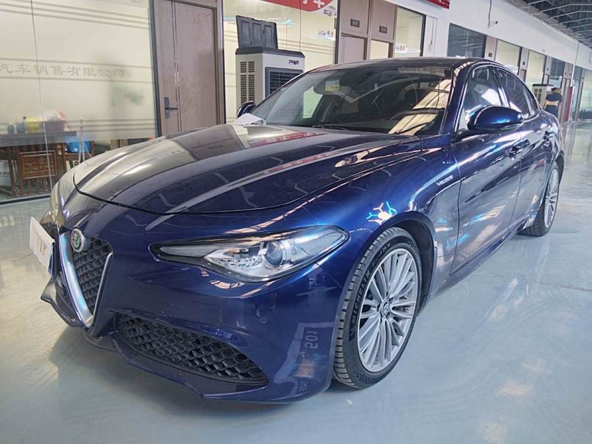 2017年4月阿爾法·羅密歐 Giulia  2017款 2.0T 280HP 豪華版