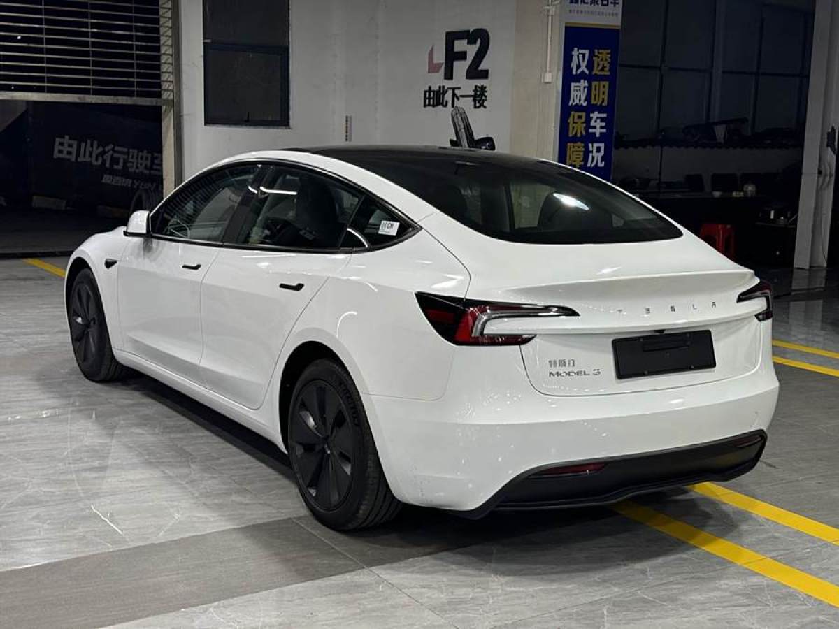 特斯拉 Model Y  2023款 后輪驅(qū)動(dòng)版圖片