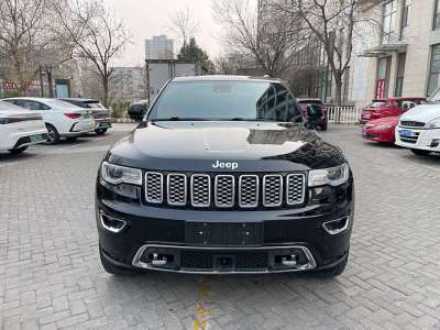 2017年10月 Jeep 大切諾基(進口) 3.6L 豪華導(dǎo)航版圖片