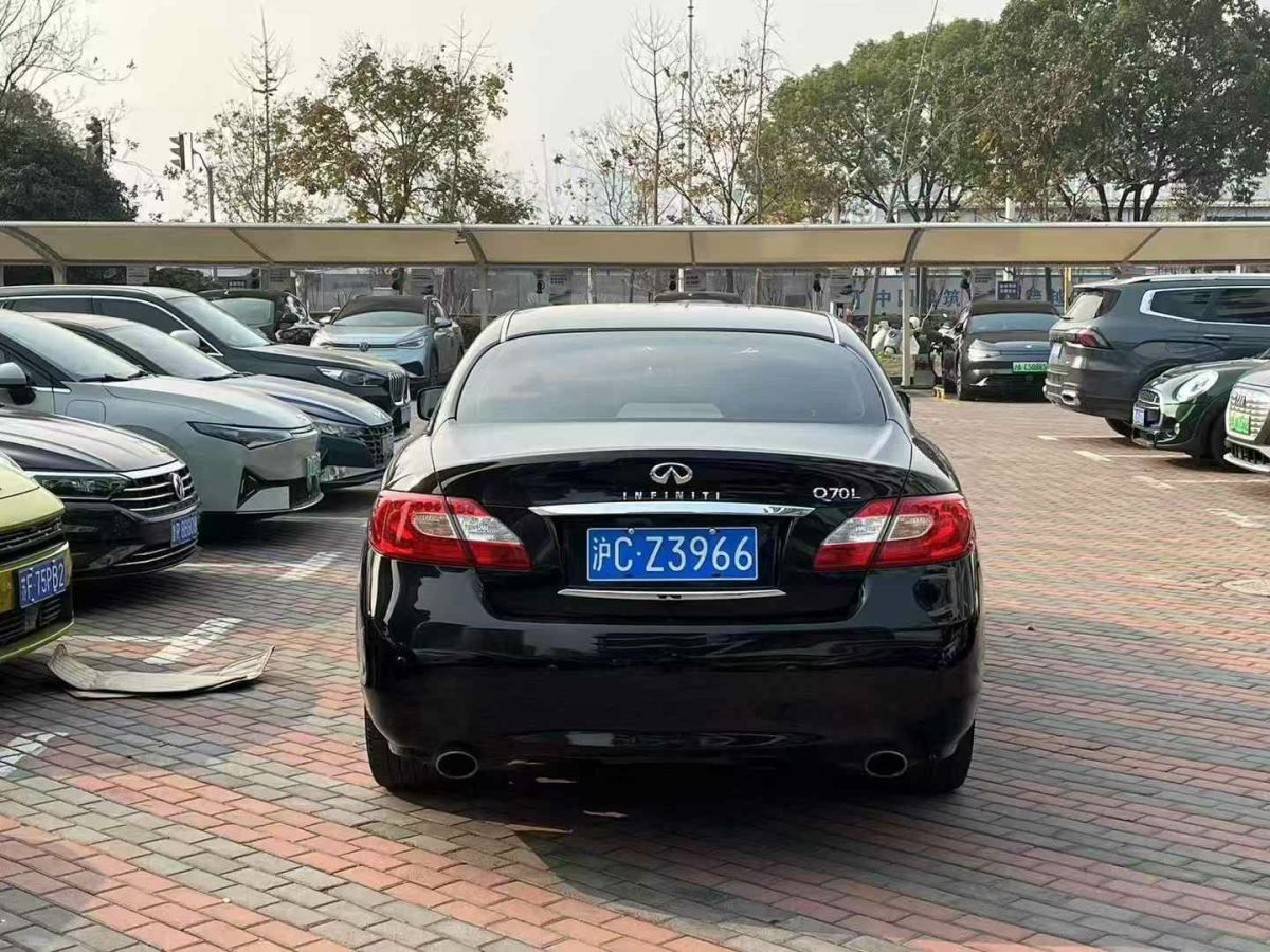 英菲尼迪 Q70  2015款 Q70L 2.5L 奢華版圖片