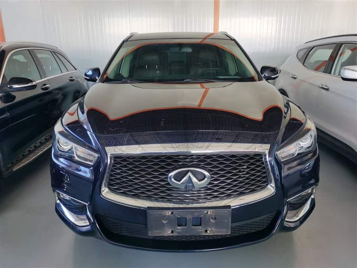 英菲尼迪 QX60  2018款 2.5T Hybrid 兩驅(qū)冠軍家庭版圖片