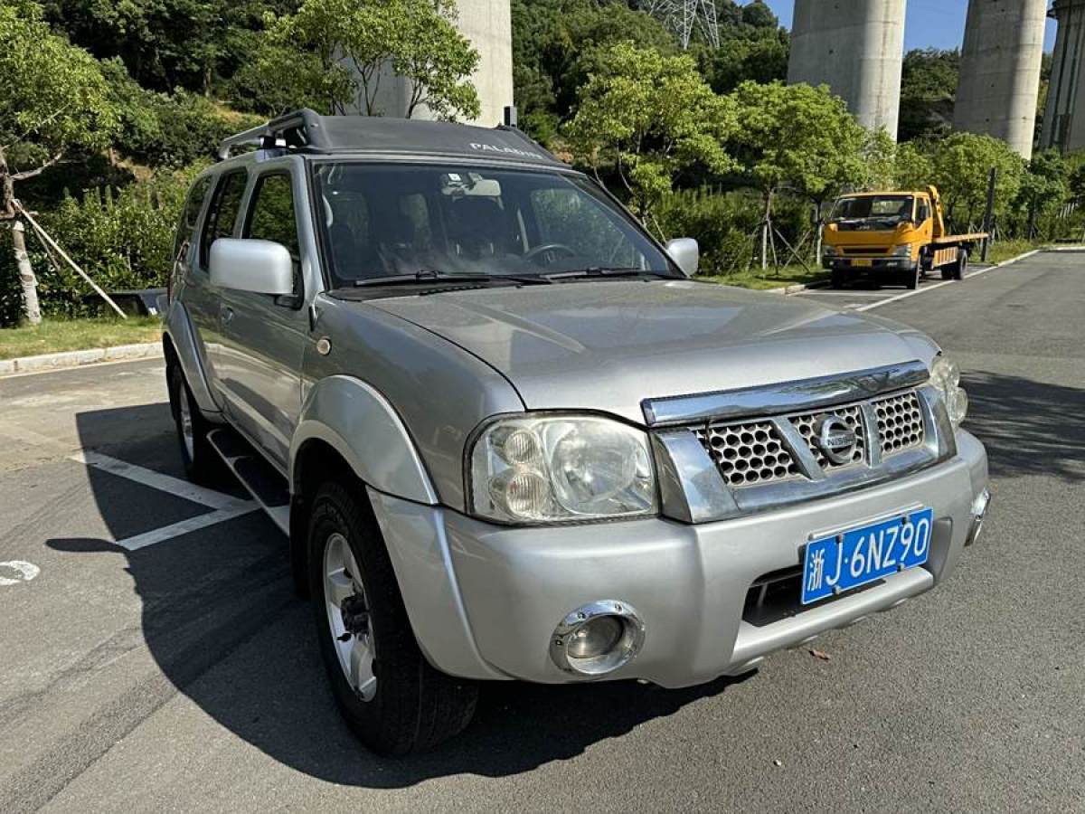 日產(chǎn) 日產(chǎn)帕拉丁  2013款 2.4L 四驅(qū)標(biāo)準(zhǔn)型 國(guó)V圖片