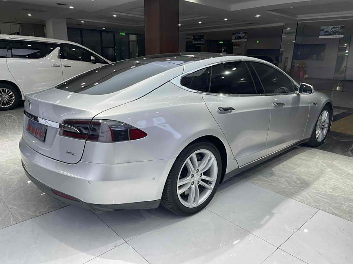 特斯拉 Model S  2015款 Model S 85D圖片