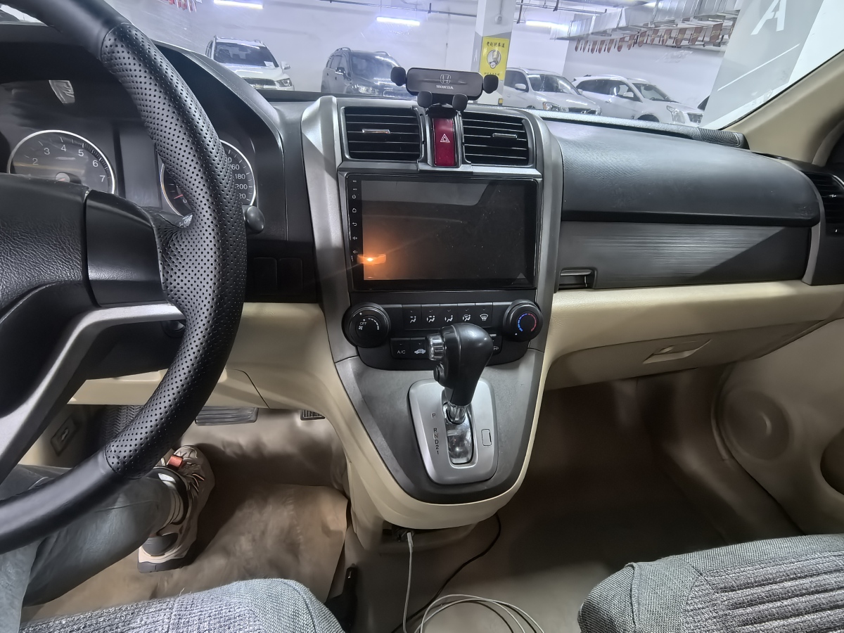 本田 CR-V  2010款 2.0L 自動(dòng)四驅(qū)經(jīng)典版圖片