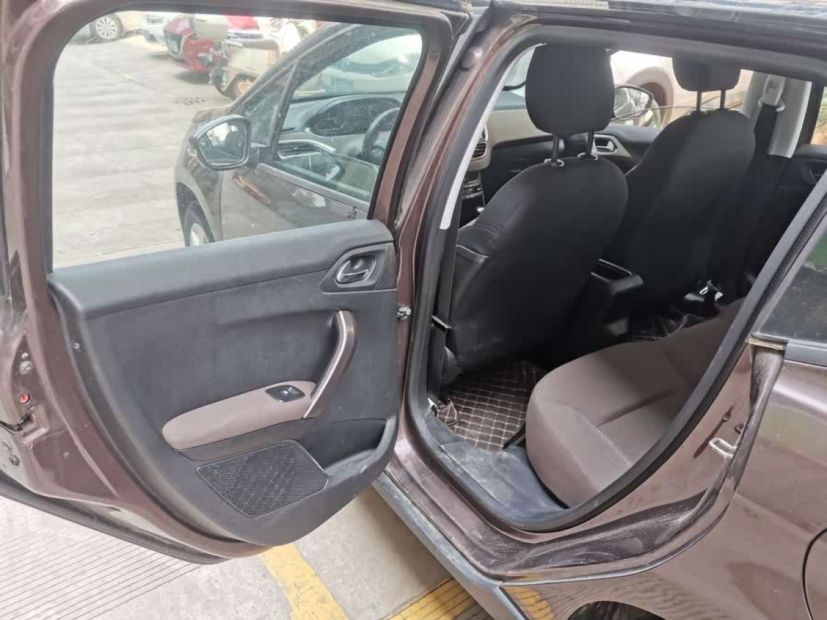 標致 2008  2015款 玩酷版 1.6L 自動翡翠型圖片