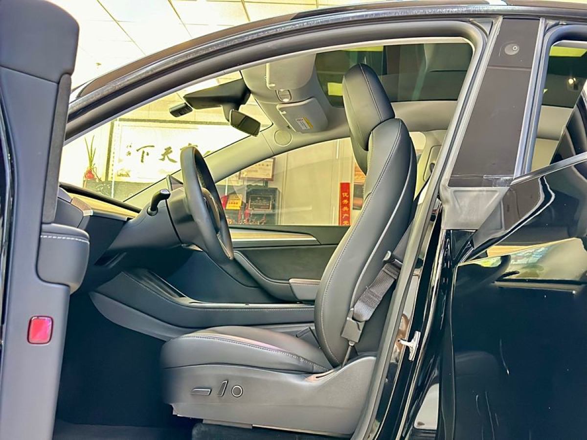特斯拉 Model Y  2022款 改款 后輪驅(qū)動(dòng)版圖片