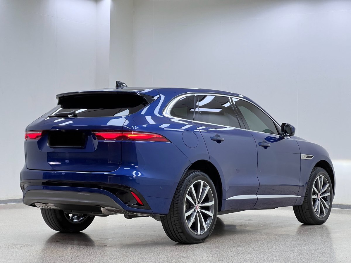 2021年9月捷豹 F-PACE  2021款 250PS R-Dynamic S