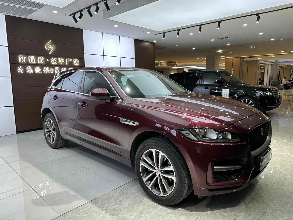 2016年10月捷豹 F-PACE  2016款 2.0T 兩驅(qū)R-Sport運動版