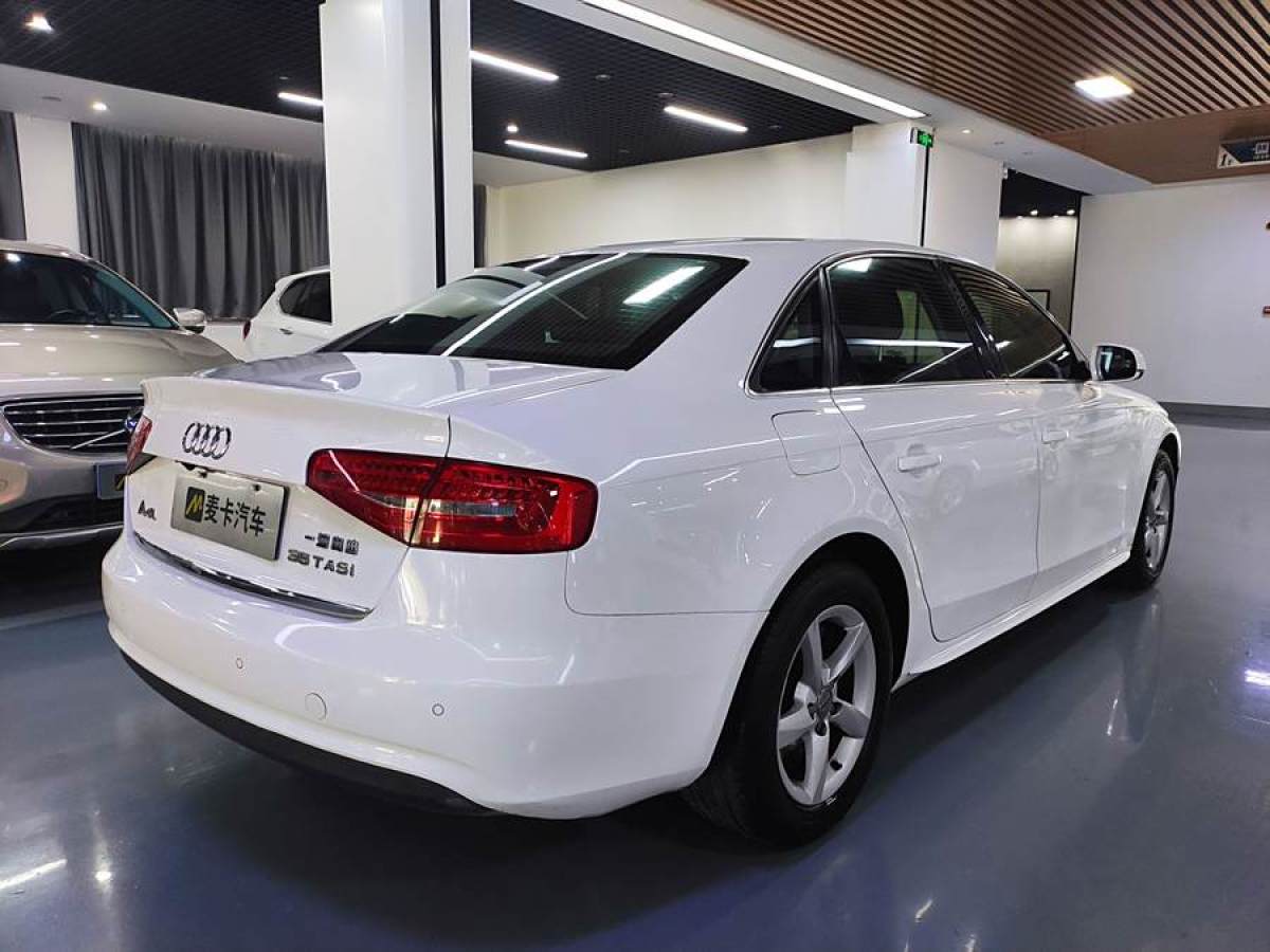 奧迪 奧迪A4L  2013款 35 TFSI 自動標準型圖片