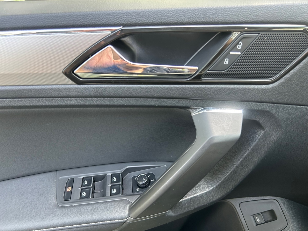 大眾 途觀L  2019款 330TSI 自動兩驅智動豪華版圖片