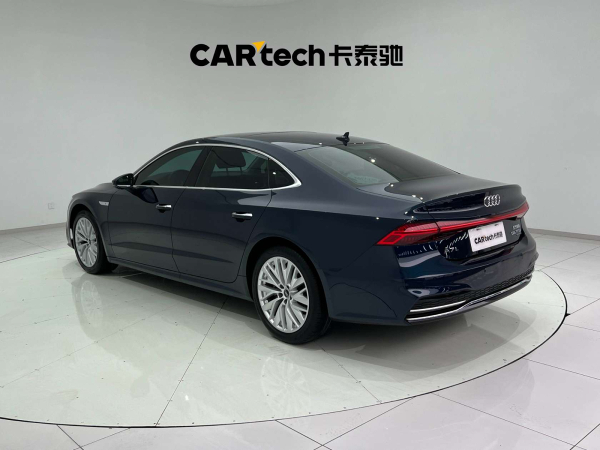 2022年5月奧迪 A7L 2022款 45 TFSI S-line 筑夢(mèng)型流晶套裝