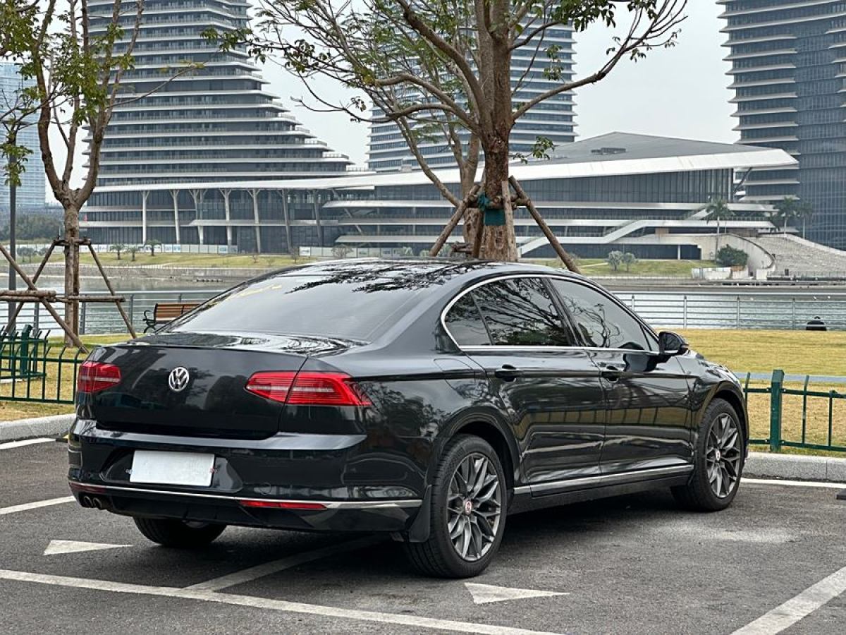 大眾 邁騰  2017款 330TSI DSG 領(lǐng)先型圖片