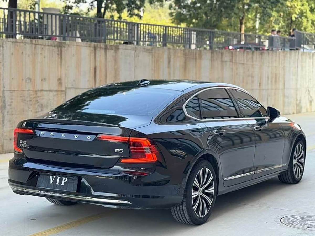 沃爾沃 S90  2022款 B5 智遠(yuǎn)豪華版圖片