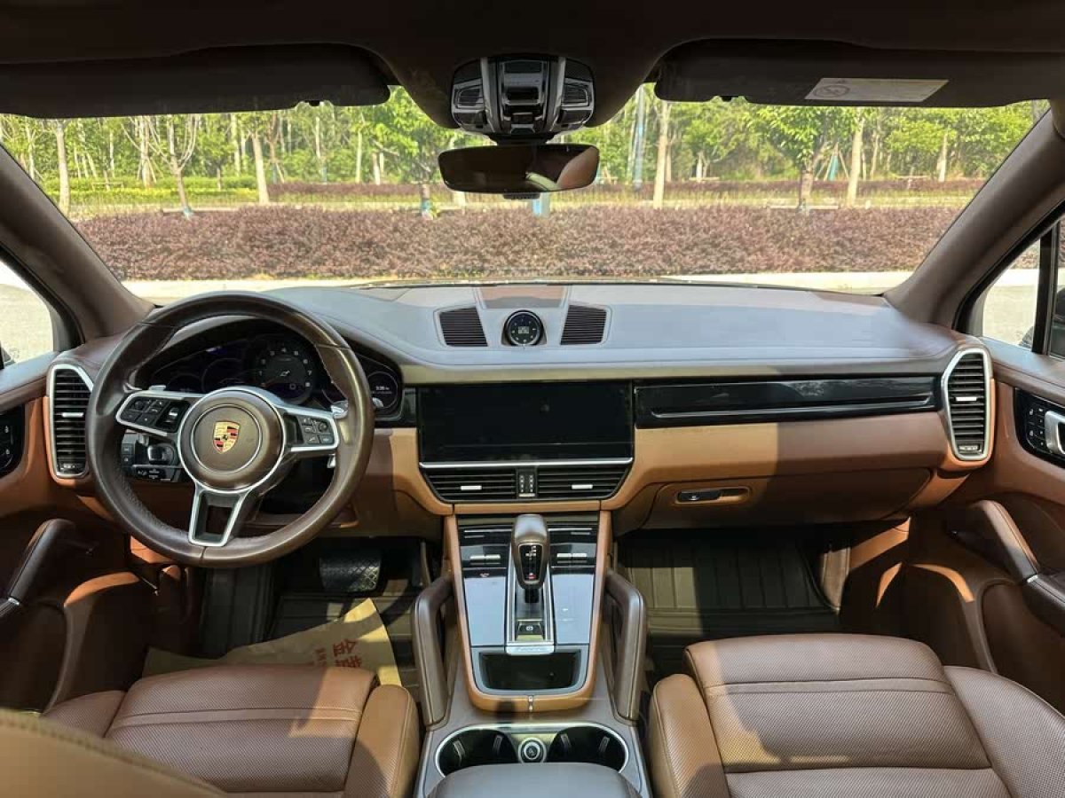 保時(shí)捷 Cayenne  2022款 Cayenne 3.0T 鉑金版圖片