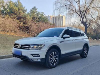 2017年11月 大眾 途觀L 330TSI 自動兩驅(qū)豪華版圖片