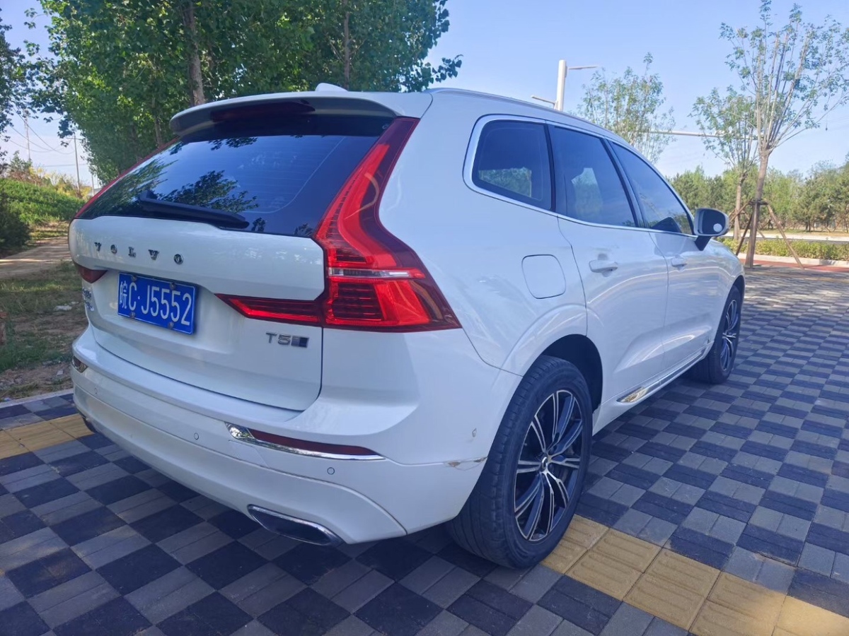 沃爾沃 XC60  2020款 T5 四驅(qū)智雅豪華版圖片