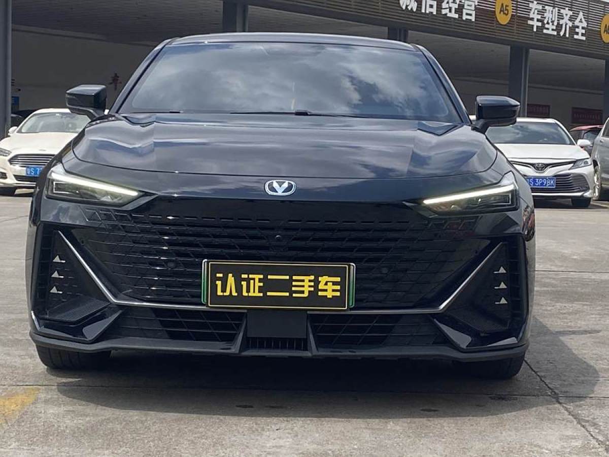 長(zhǎng)安 長(zhǎng)安UNI-V 智電iDD  2023款 智電iDD 1.5T 113km智酷型圖片