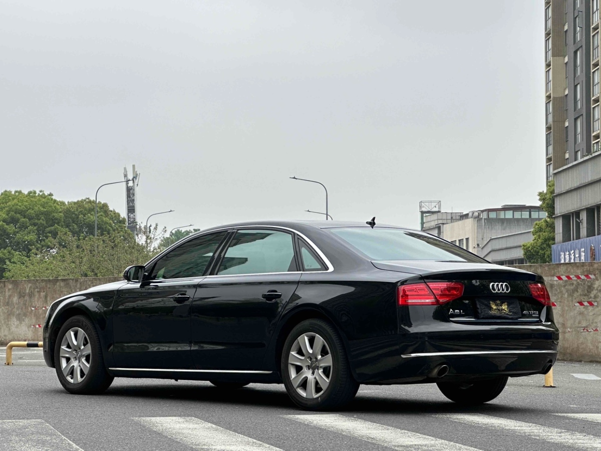 奧迪 奧迪A8  2013款 A8L 45 TFSI quattro豪華型圖片