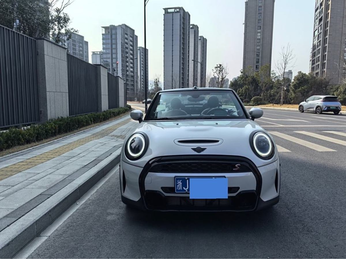 MINI MINI  2023款 改款二 2.0T COOPER S CABRIO 藝術(shù)家圖片