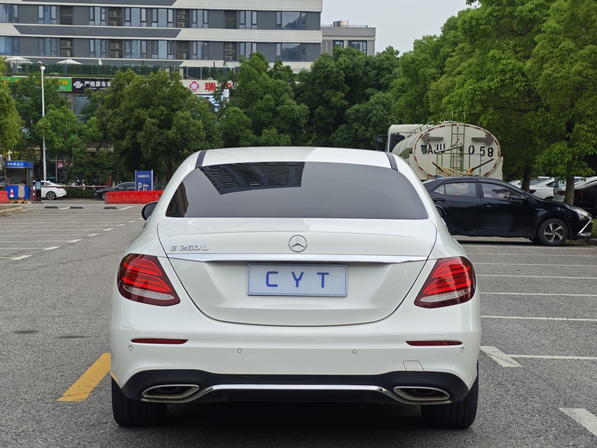 奔馳 奔馳E級  2019款 E 260 L 運動型圖片
