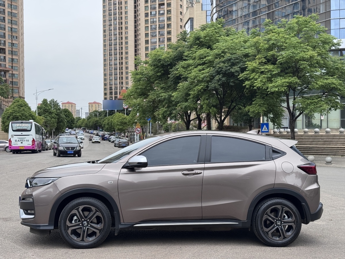 本田 XR-V  2020款 220 TURBO CVT豪華版圖片