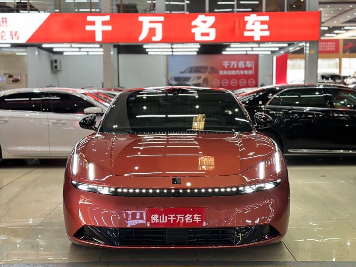 領(lǐng)克 領(lǐng)克Z10  2025款 95kWh 702km四驅(qū)智駕Ultra圖片