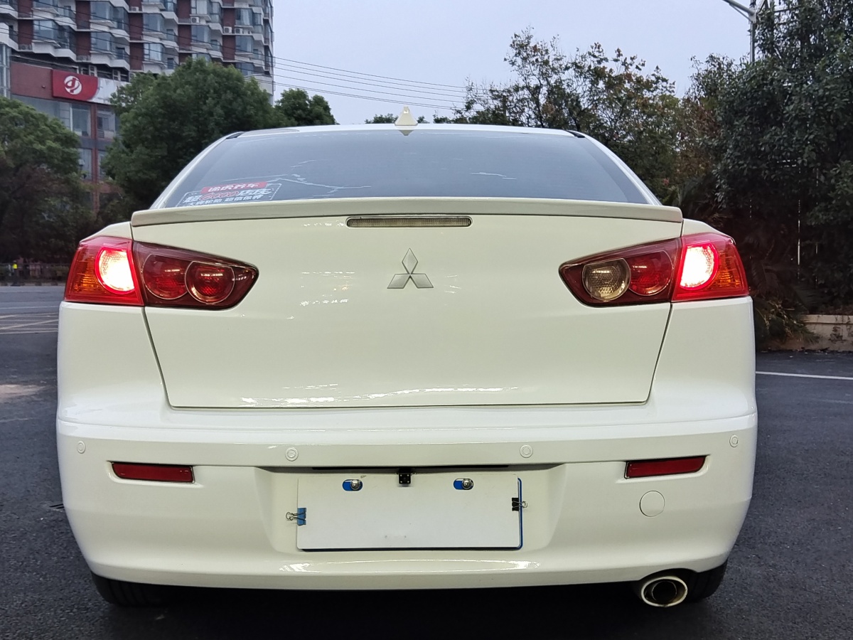 2010年2月三菱 翼神  2010款 時尚版 1.8L CVT舒適型