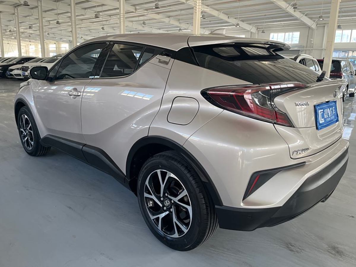 豐田 C-HR  2020款 2.0L 豪華版圖片