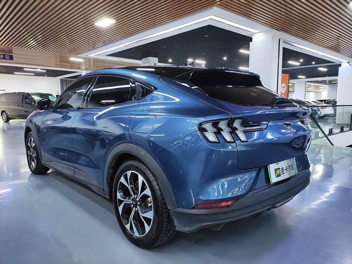 福特 Mustang Mach-E  2021款 標(biāo)準(zhǔn)續(xù)航后驅(qū)版圖片