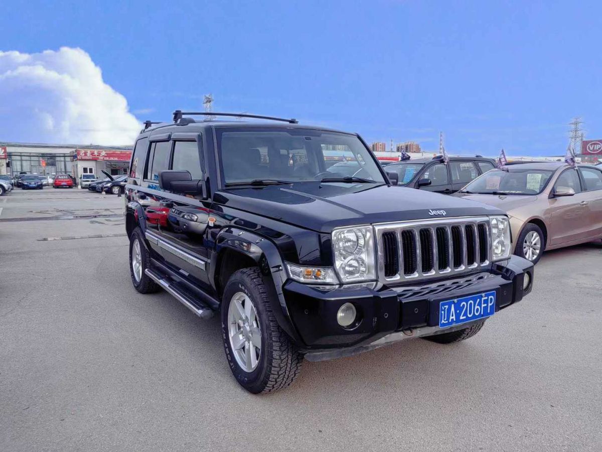 Jeep 指揮官  2009款 5.7圖片