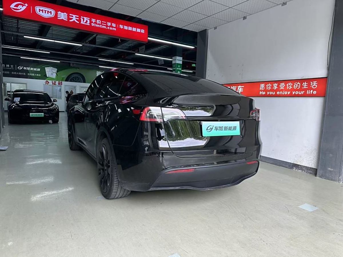 特斯拉 Model 3  2022款 后輪驅(qū)動(dòng)版圖片