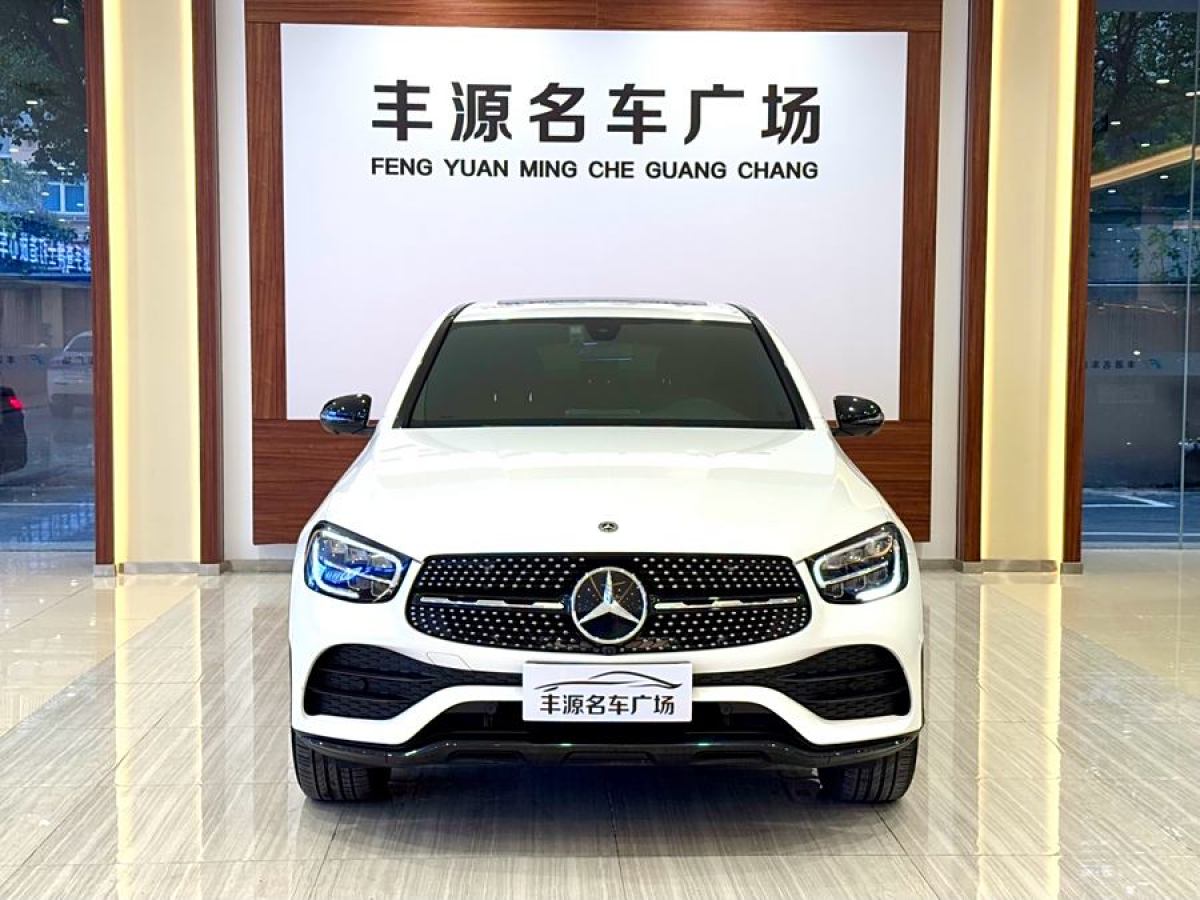 奔馳 奔馳GLC  2022款 改款 GLC 260 4MATIC 轎跑SUV圖片