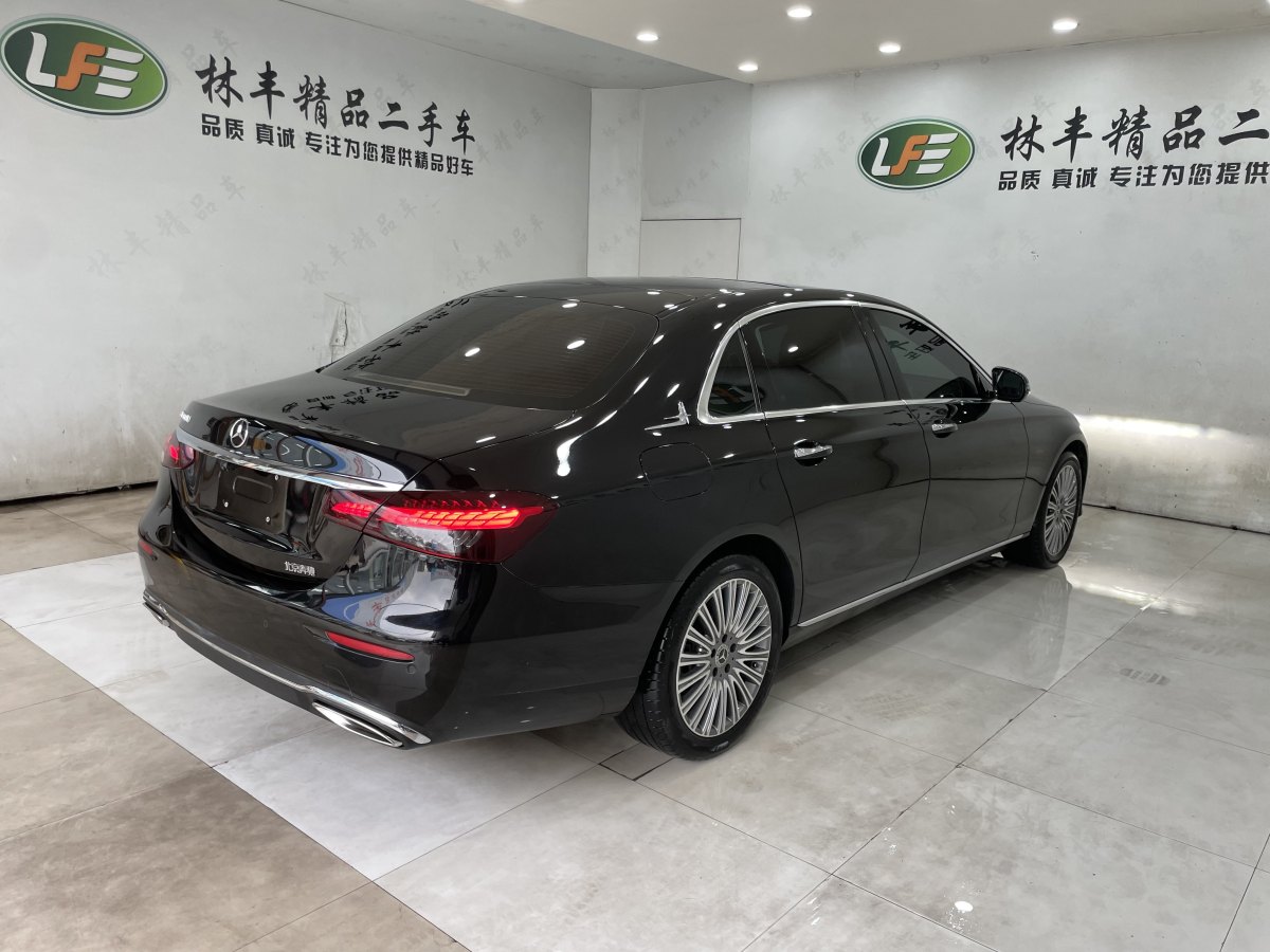 奔馳 奔馳E級(jí)  2021款 改款 E 300 L 尊貴型圖片