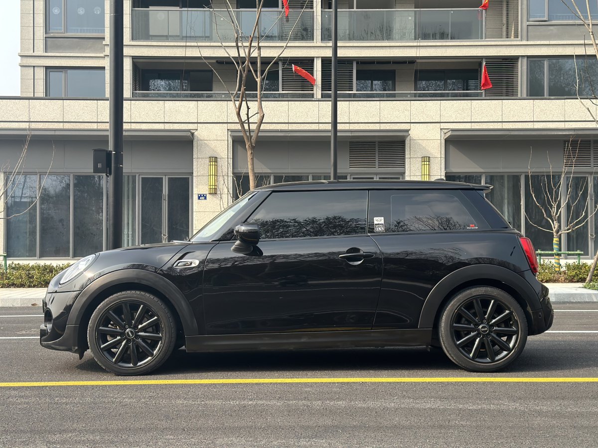 MINI MINI  2020款 2.0T COOPER S 经典派图片