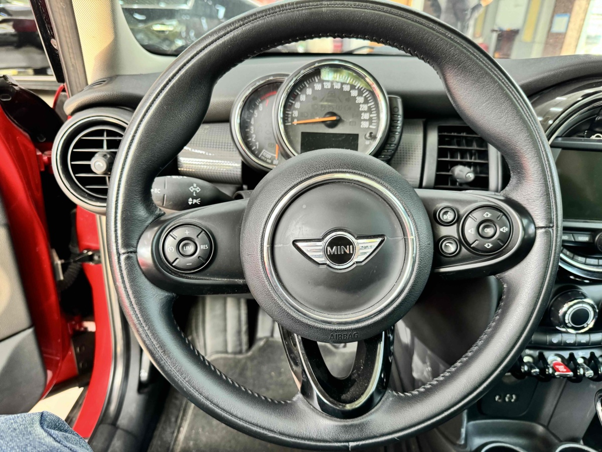 MINI MINI  2017款 1.5T COOPER 冰藍(lán)色限量版圖片