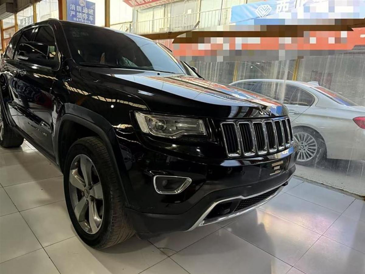 Jeep 大切諾基  2015款 3.6L 精英導(dǎo)航版圖片