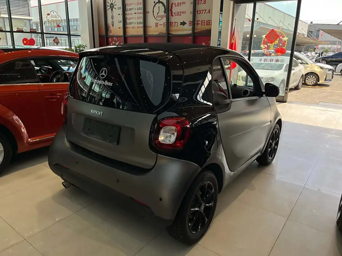 smart fortwo  2015款 1.0L 52千瓦硬頂靈動(dòng)版圖片