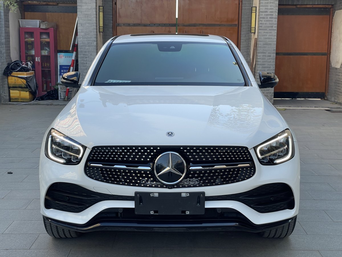 奔馳 奔馳GLC  2023款 改款 GLC 300 4MATIC 轎跑SUV圖片