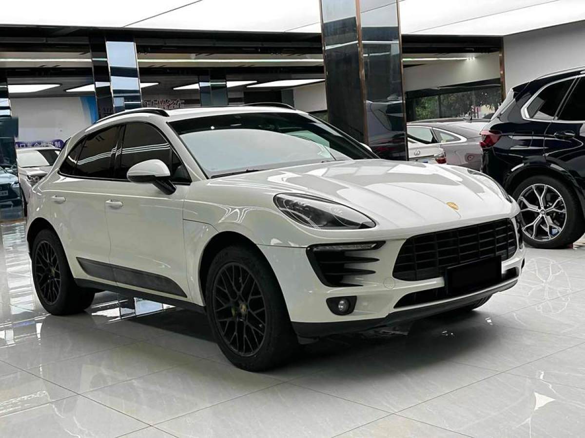 2015年10月保時(shí)捷 Macan  2014款 Macan 2.0T