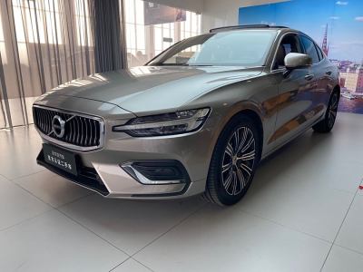 2020年9月 沃爾沃 S60L T4 智遠(yuǎn)豪華版圖片