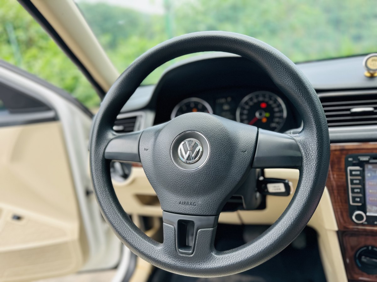 大眾 朗逸  2013款 改款 1.4TSI DSG舒適版圖片