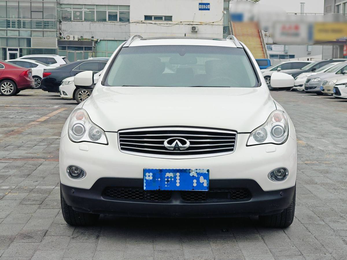 英菲尼迪 QX50  2013款 2.5L 兩驅優(yōu)雅版圖片