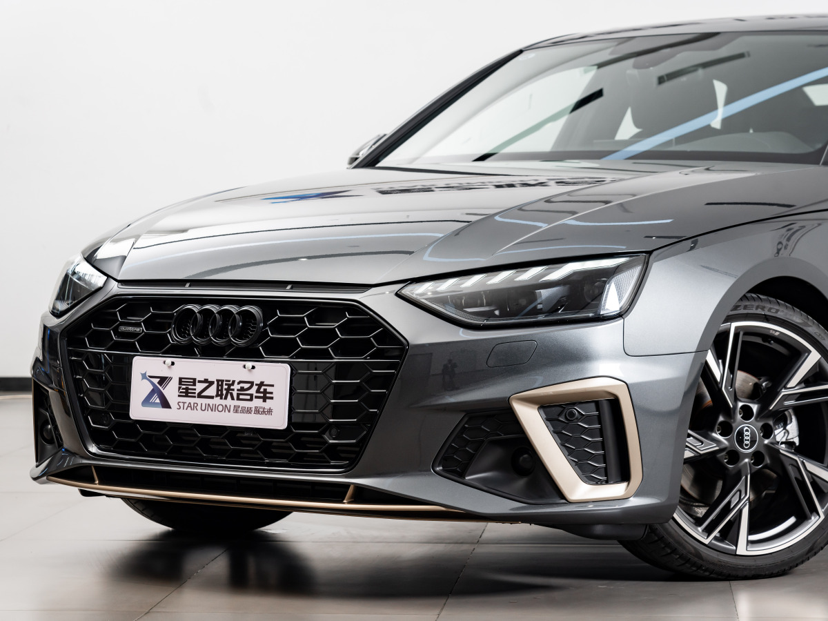 奧迪 奧迪A4L  2024款 40 TFSI quattro RS套件燃速型圖片