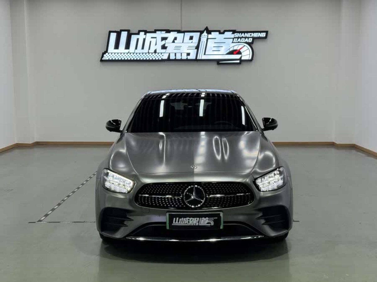 奔馳 奔馳E級新能源  2022款 改款三 E 350 e L 插電式混合動力運(yùn)動轎車圖片