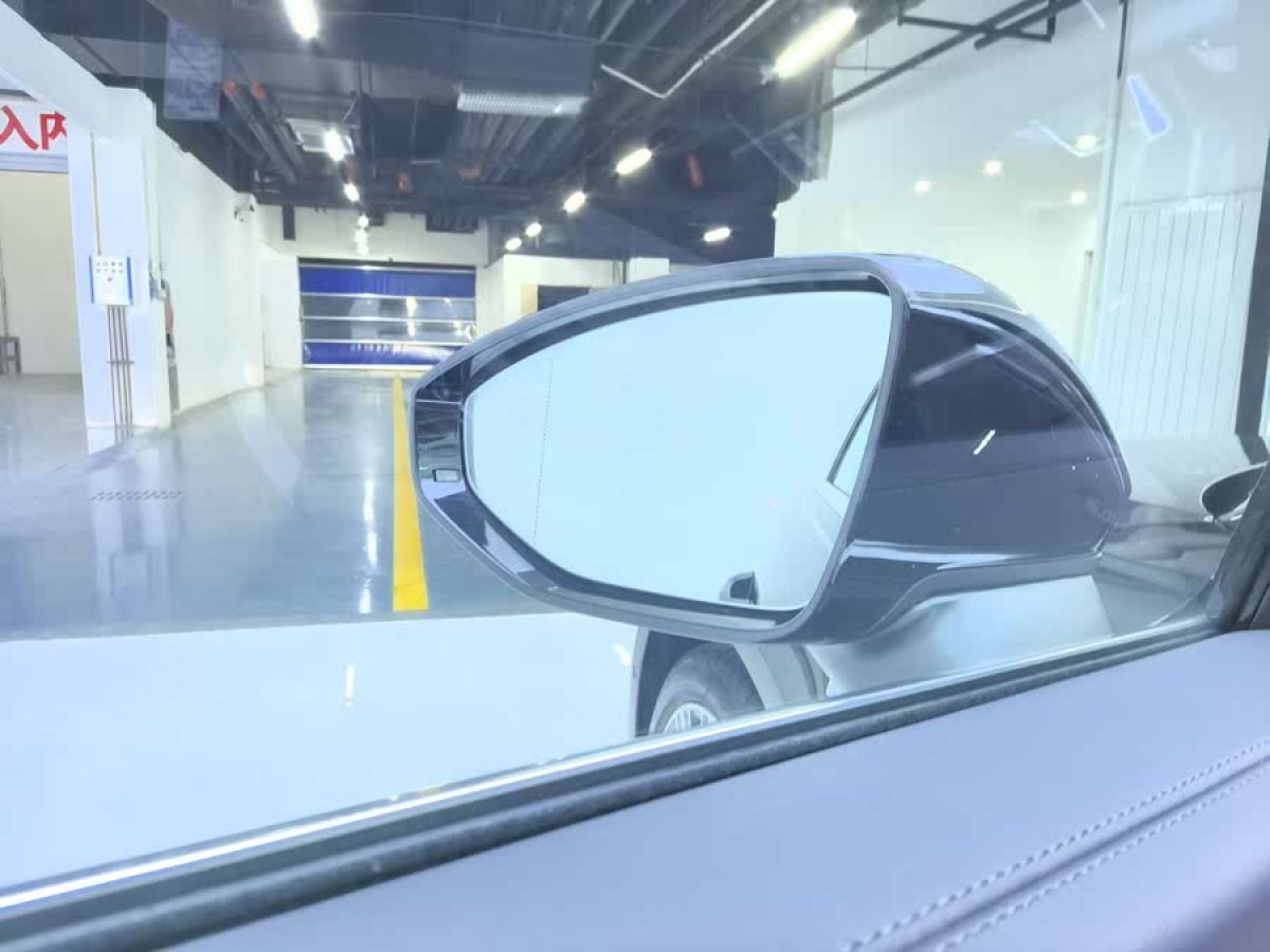 奧迪 奧迪A6L  2024款 45 TFSI quattro 臻選動感型圖片